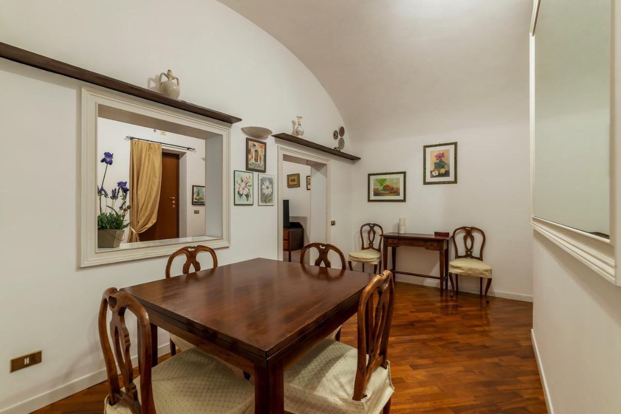 Rione Monti & Cavour Apartment Рим Екстер'єр фото